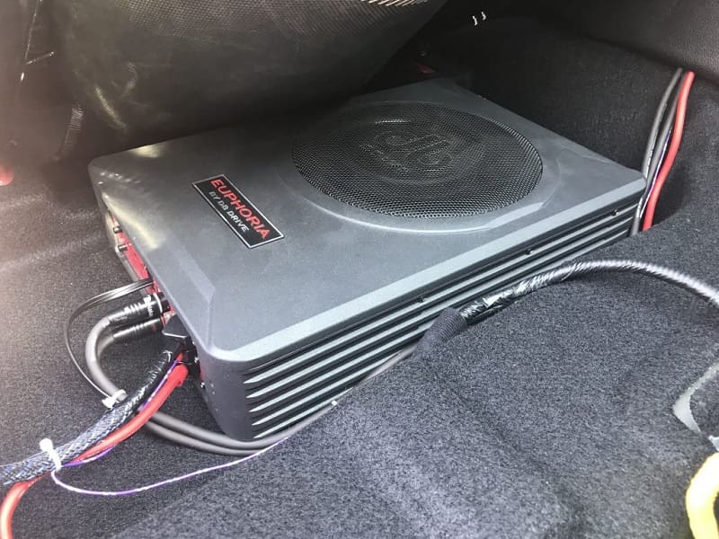 Độ loa sub gầm ghế ô tô tại Bắc Ninh