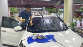 Dán phim cách nhiệt ô tô 2