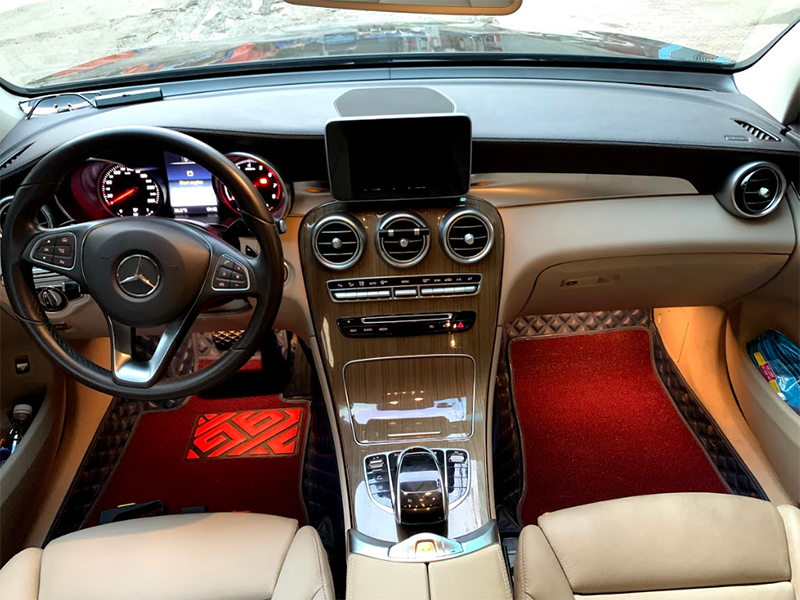 Lắp đặt thảm taplo, thảm lót sản ô tô tại Bắc Ninh